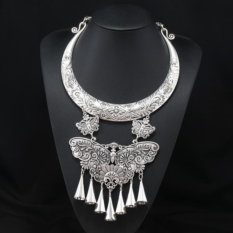 A few collars handmade features Dong Miao silver necklace retro dance performance Guizhou Miao accessories women