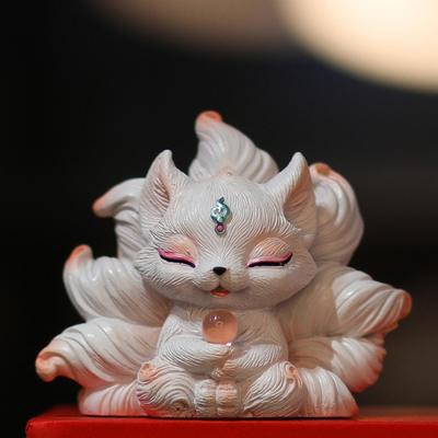 Car Dashboard Ornaments Resin Good Luck Figurines Automotive Nine-Tailed Fox Dash Ornaments For Women Girls Vehicle Truck RV