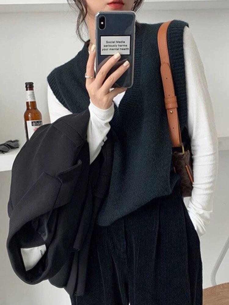 Women's Solid Color V-Neck Woolen Vest - New Knit Style for Spring and Autumn