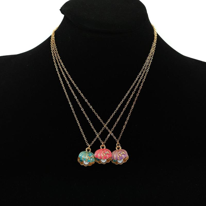 2026 Summer Imitation Pearl Crystal Pendant Necklace for Women Luxury Colorful Shell Clavicle Chain Beach Vacation Jewelry Gift