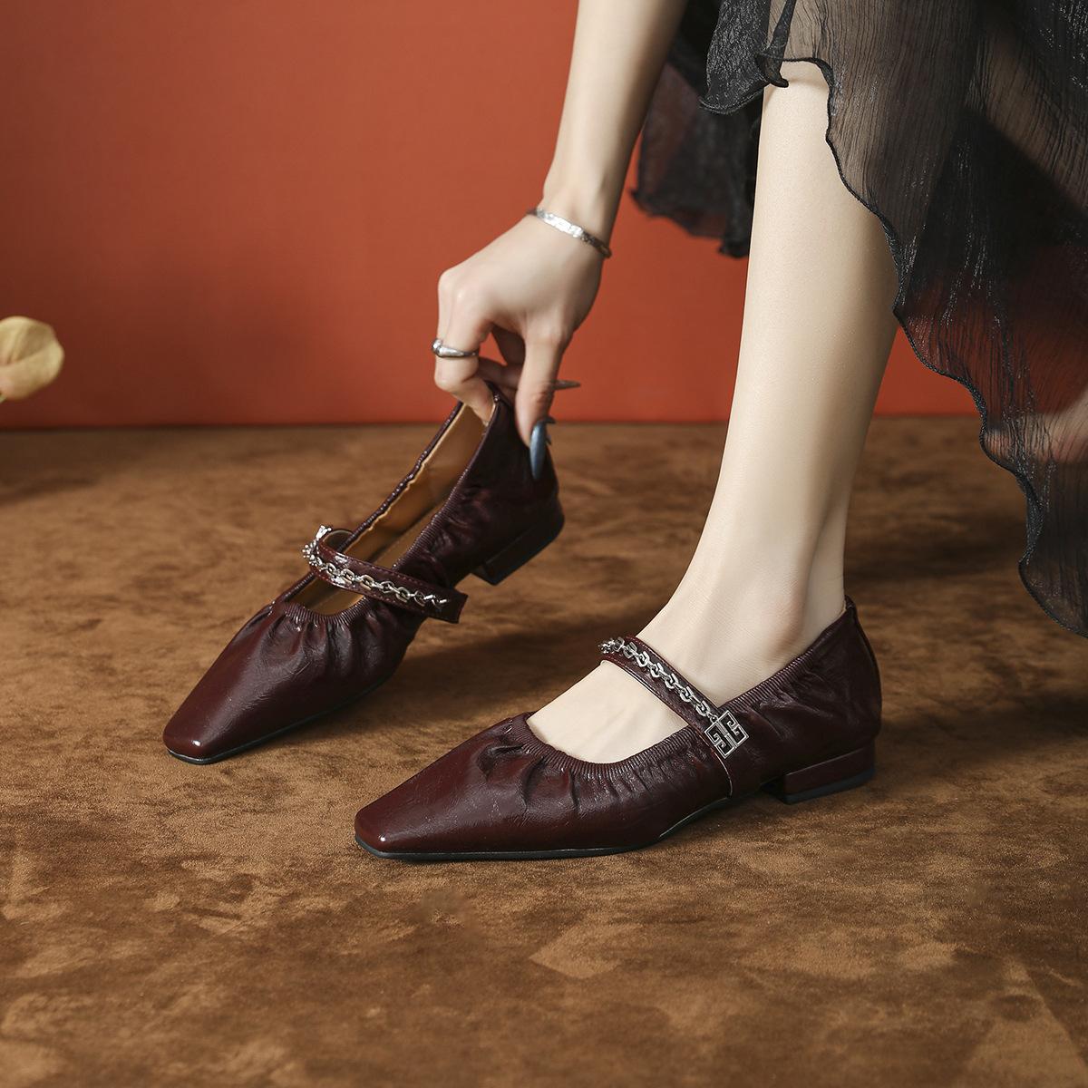 

Новые туфли на толстом каблуке с квадратным носком, на низком каблуке, на плоской подошве, женские, со стразами, в стиле ретро, туфли Мэри Джейн, женские, в стиле маленькой феи 39 бордовый