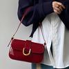 Premium Shoulder Messenger Bag Women'S Versatile Retro Burgundy Horseshoe Buckle Handheld Underarm Bag Women