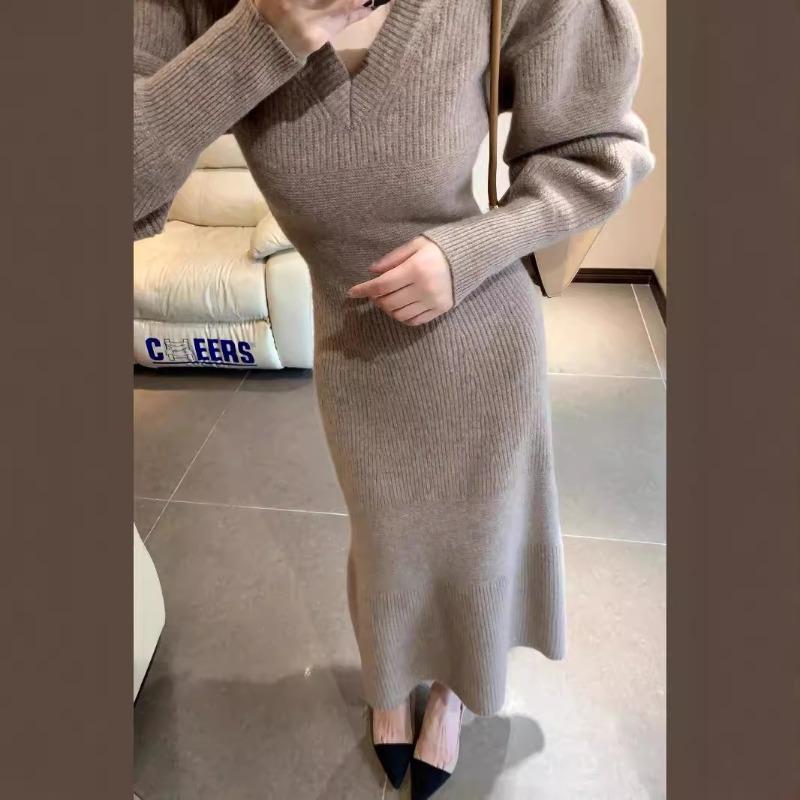 With Coat V-neck Knitted Long-sleeved Dress for Women, Thickened Waist and Thin Hip Skirt In Autumn and Winter, Sweater Dress Inside