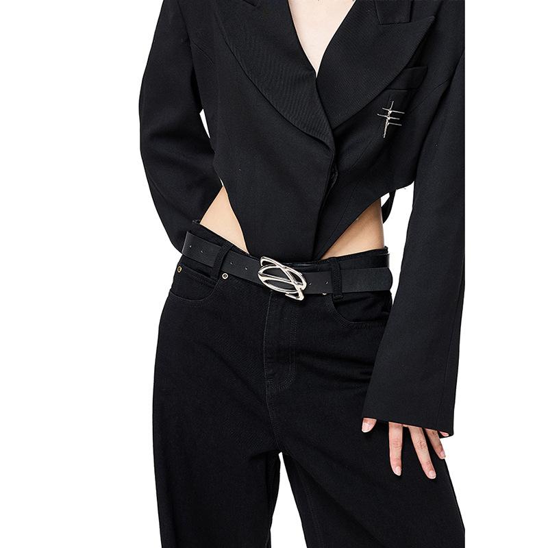 

Ремень дизайнерский кожаный простой пояс-планета нишевый высококачественный ремень мужчины и женщины с одинаковым черный ремень 95~105 чёрный