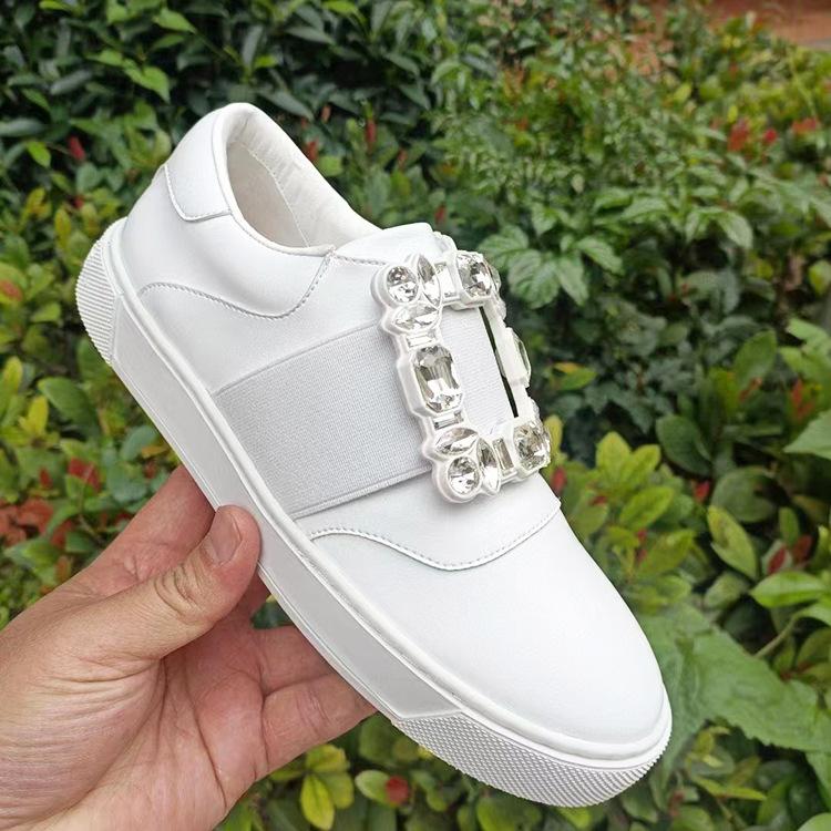 Новые Повседневные Белые Кроссовки Женские Квадратная Пряжка со Стразами Круглый Носок Плоская Подошва Натяжные Модные Спортивные Кеды 34 белый