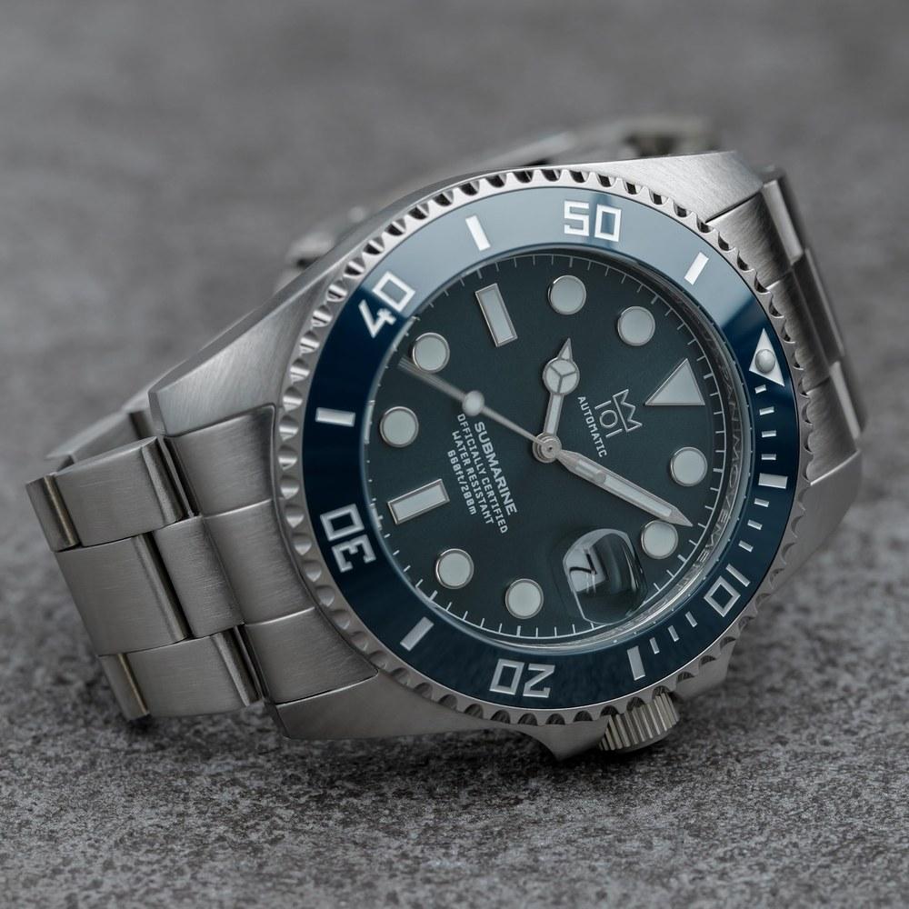 HYAKUICHI 101 No.7RD Diver's Watch 42mm Ceramic Bezel Mechanical Date Deep Aqua Hack Function