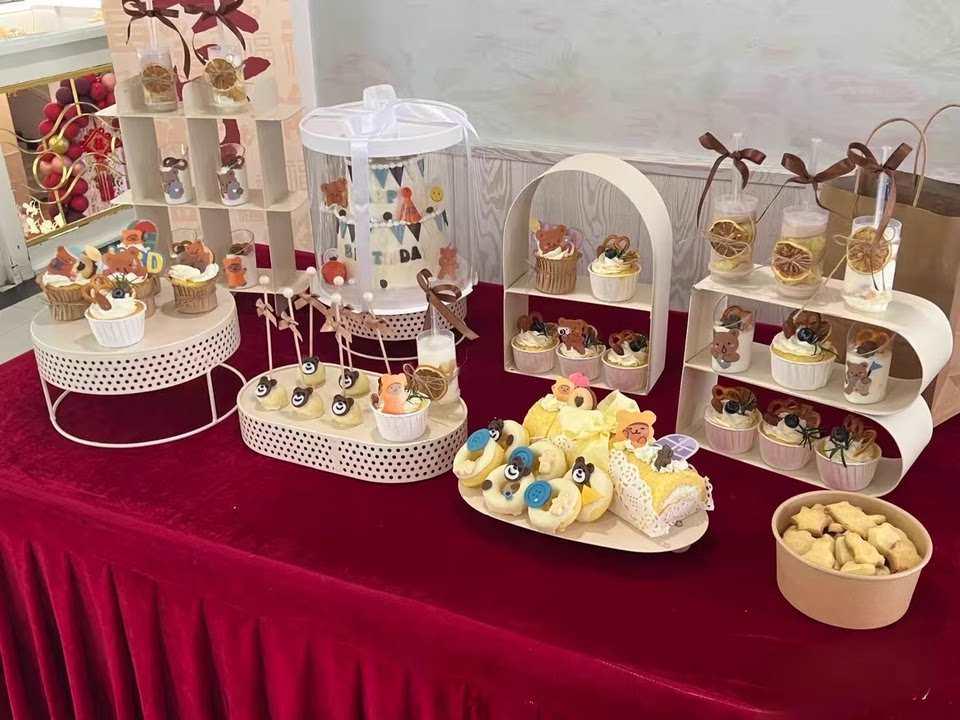 Iron Art KT Board Outdoor Sign: Vertical Display & Road Guide Stand.