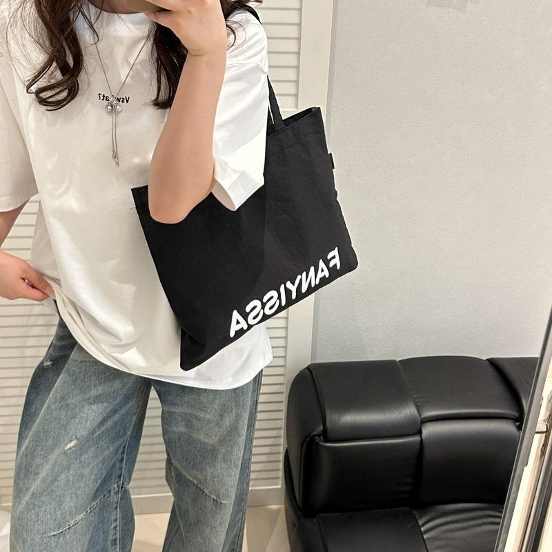 New casual trend print casual commuting large capacity portable shoulder underarm tote bag