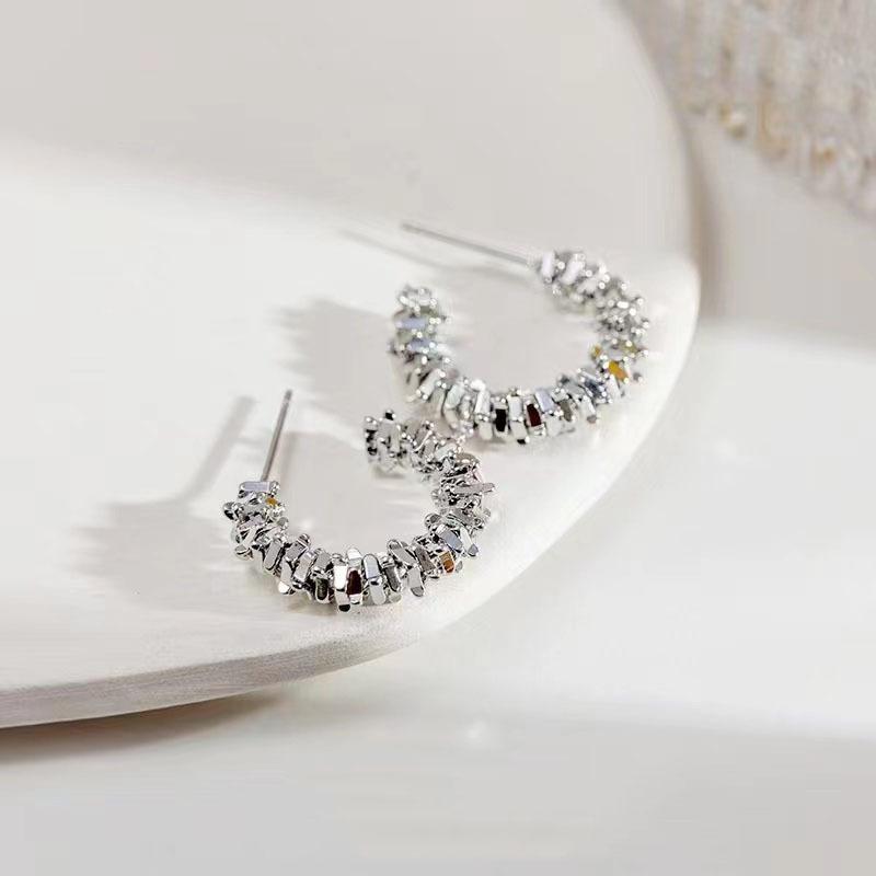 

Silver needle simple circle broken silver C-shaped stud earrings, temperament niche light luxury high-end design earrings women