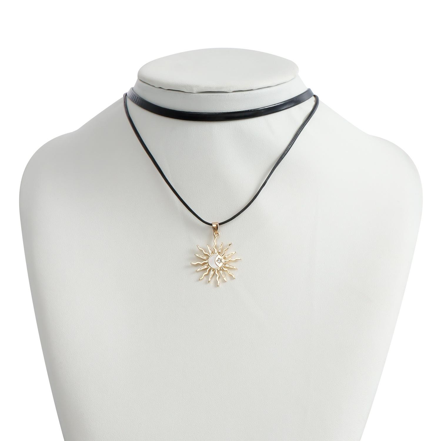 

Аксессуары Черный Pu веревка ключицы цепь Bohemian ветер луна звезды солнце кулон ожерелье