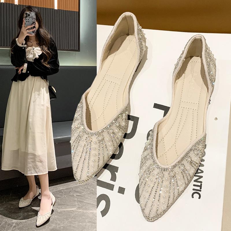 

Pointed versatile light mouth ladyshoes Doudou shoes flat bottom one pedal rhinestone thin women s shoes single shoes 40 чорний