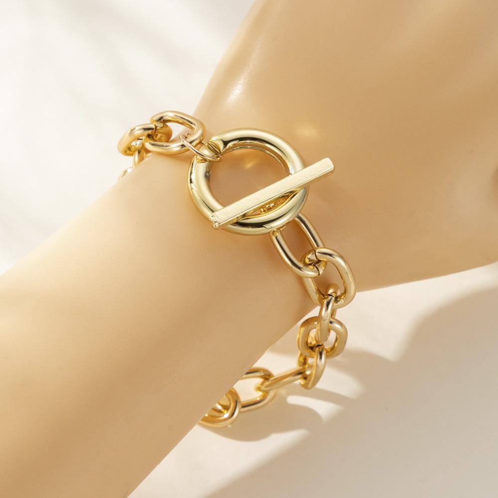 Layered Aluminum Stylish Chain Necklace With Geometric Metal Lock For Women