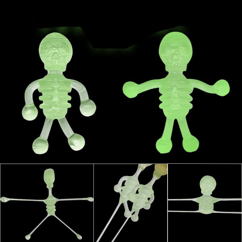 5 ks Pružně Natahovací Lepkivé Kostlivci Lebky Pavouci Mačkací Šplhací po Zdi Žertovné Hračky pro Děti Halloween Dekorace