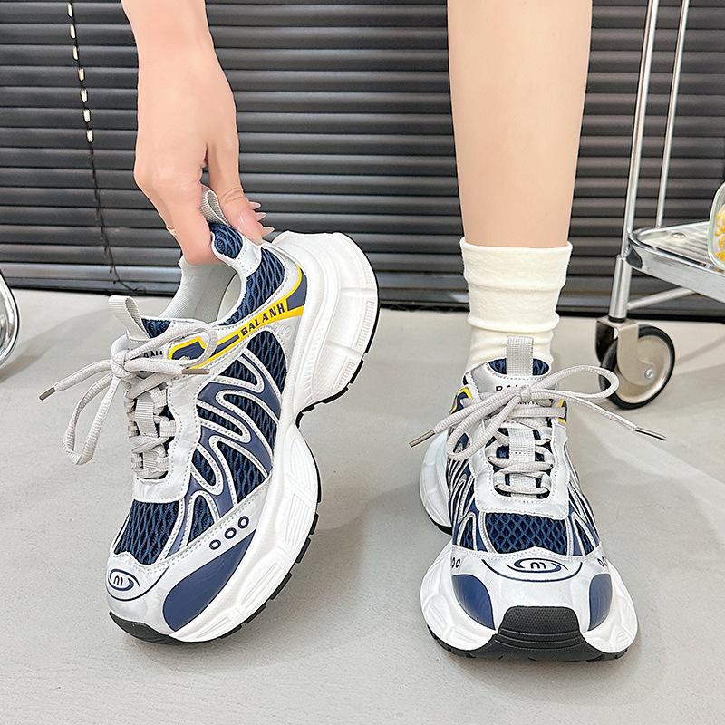 Paris fashion thick-soled heightening dad shoes women's 2025 new retro color matching mesh breathable casual sports shoes