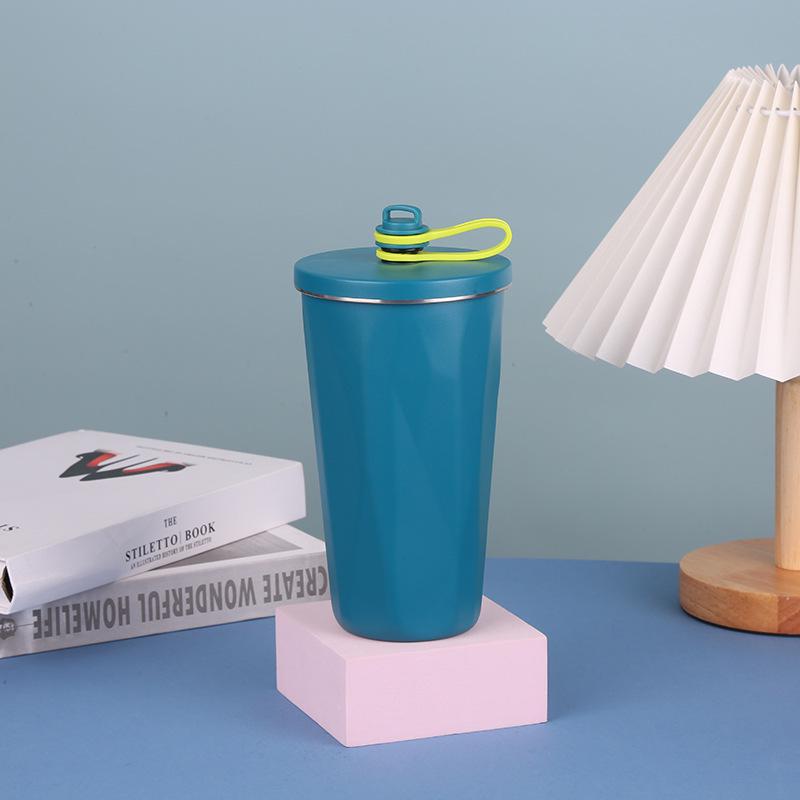 

Кофейная чашка из нержавеющей стали 304 в форме бриллианта с вакуумной изоляцией - Большая вместимость, портативная, двухслойная чашка-соломинка. 600ml