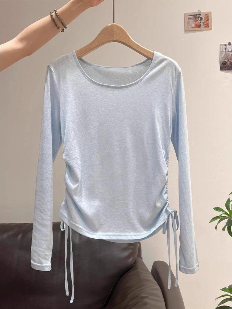 Eleganter durchsichtiger geraffter Cardigan: Stilvolles, leichtes Langarmshirt für den Herbst