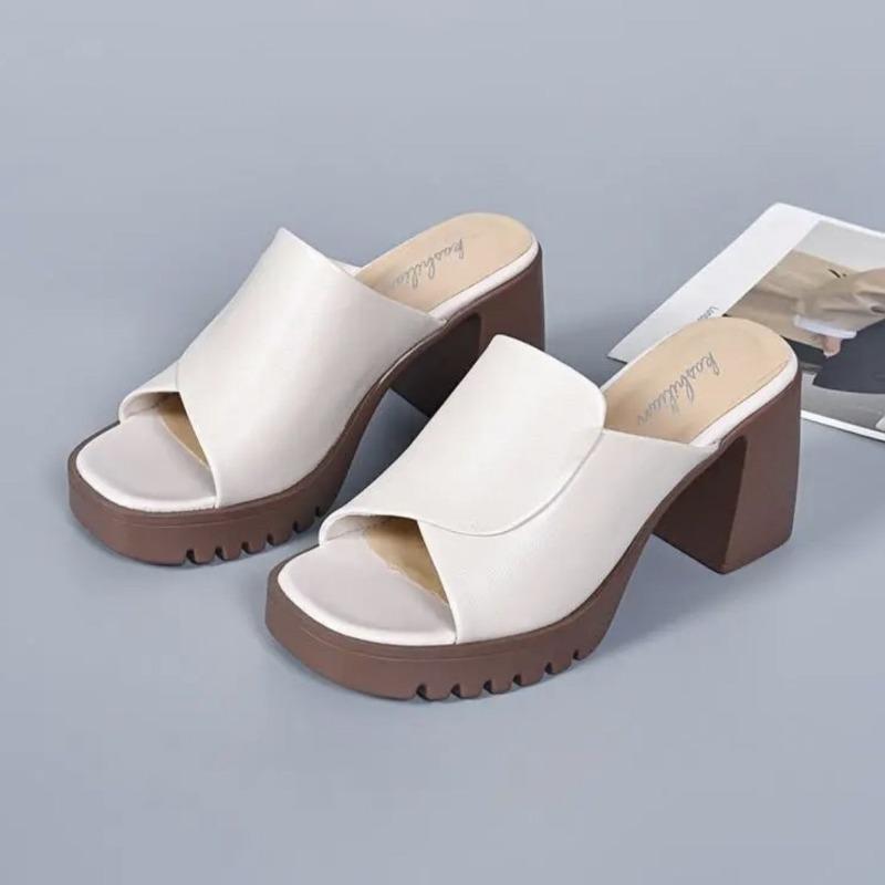 Fashion Women's Slippers And Ladies Sandals Heeled Round Toe Fish Slides Leather Shoes Job Casual Designer Luxury Luxury Clappers Pvc 39