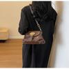 IELGY Retro One-Shoulder Underarm Bag Female Spring Fashion Simple Messenger Bag