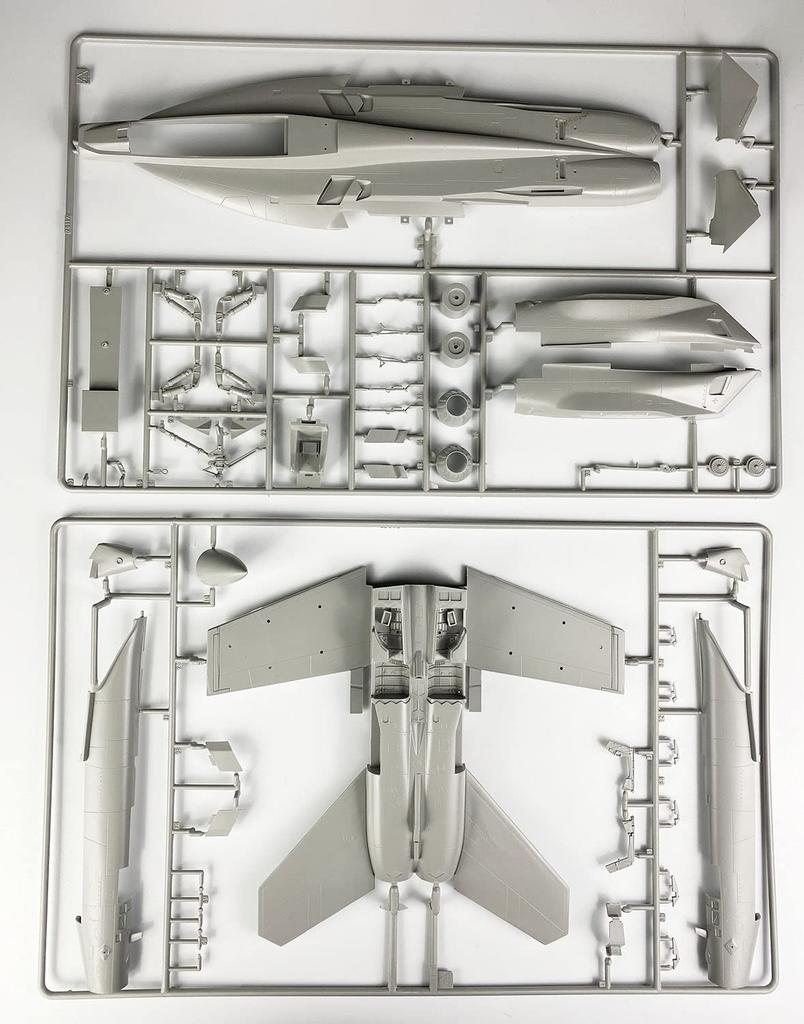 US Navy Electronic Warfare Aircraft Growler Scorpions Plastic Model Molding Color Platts/Italeri 1/48 EA-18G VAQ-132 TPA-11