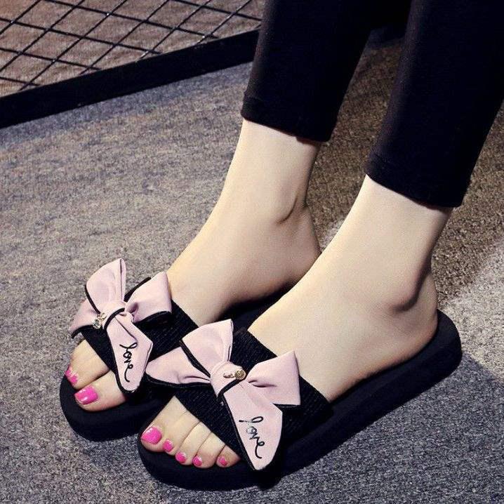 Women's Bowknot Wedge Flip-Flops: Versatile, Thick-Soled Beach Sandals for Summer Skirt Pairing and Outdoor Wear