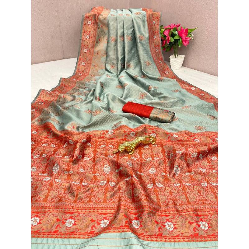 

стильные органические сари Banarasi