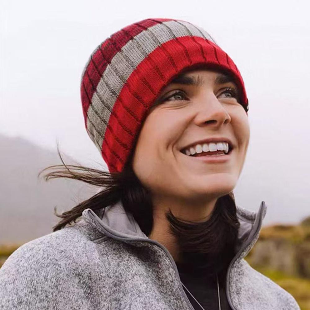 Unisex Mützenmütze mit Buchstaben-Etikett-Dekor, lässig, bunte Streifen, Winterstrickmütze, für den Alltag und Outdoor-Skisport