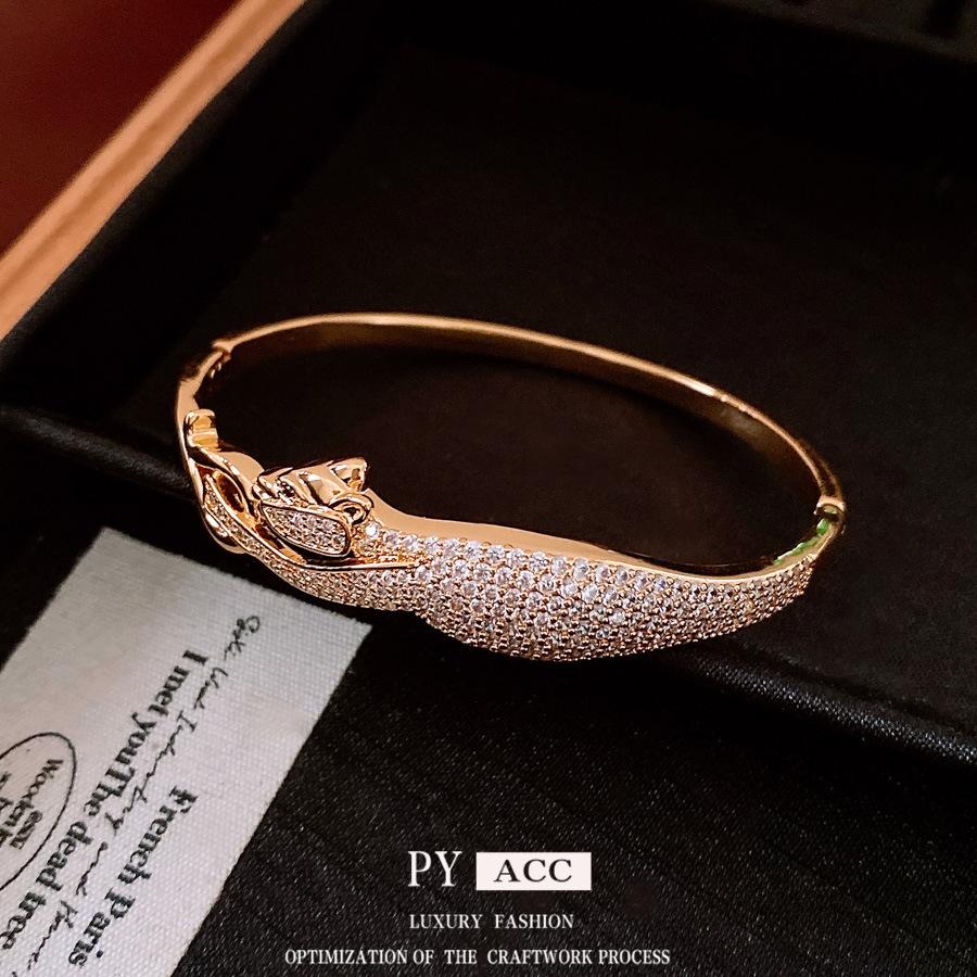 European and American Jewelry Smiley Face Animal Leopard Pig Nose Bracelet Creative Hip Hop High Quality Personalized Jewelry