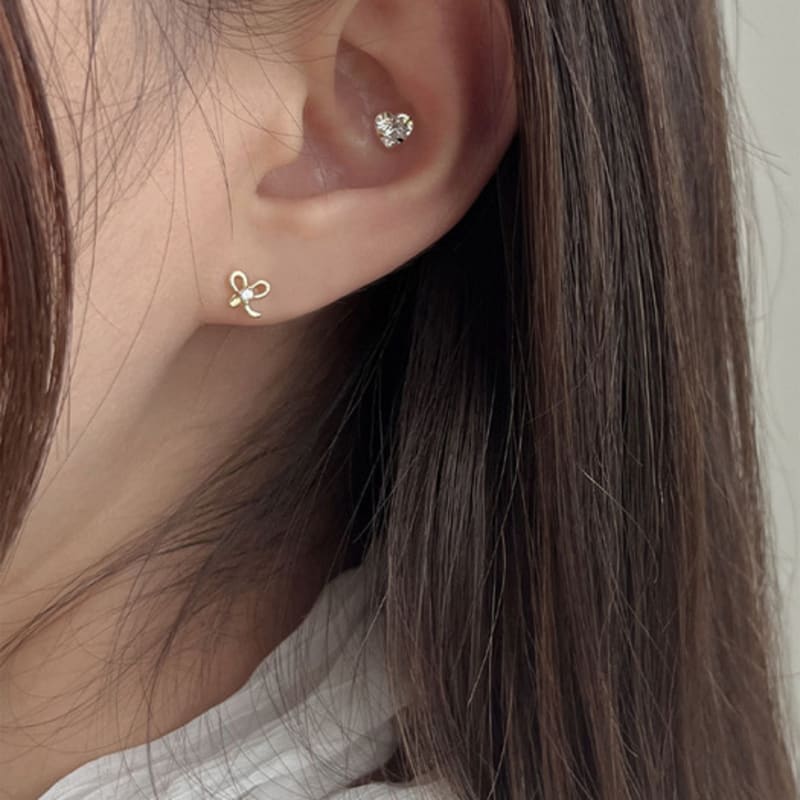 youngglow 14k heart cubic piercing