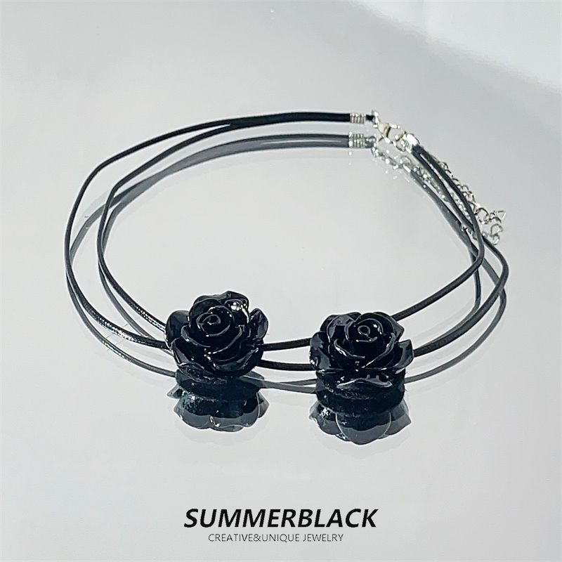 

Black Rose Necklace for Women Necklace Choker Clavicle Chain Accessories Exquisite Fancy Ornament 2024 New Arrival Black Rose Necklace