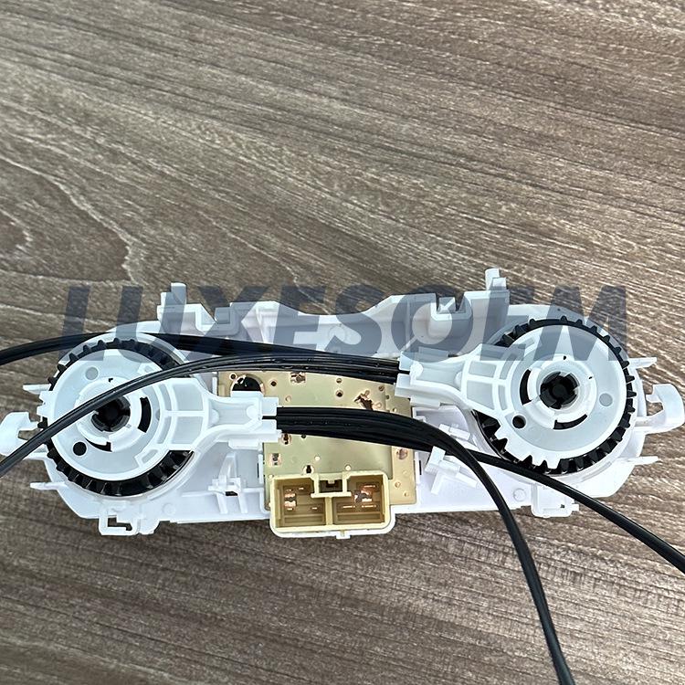 Toyota Car Climate Control Switch Panel 55900-0K010 - High Quality Replacement for Air Conditioning and Heating.
