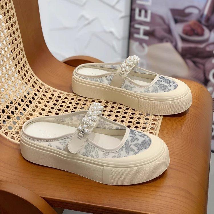 European Station Pearl Strap Baotou Half Tow Summer 2024 New Lace Mesh Breathable Flat Heel Casual Board Shoes