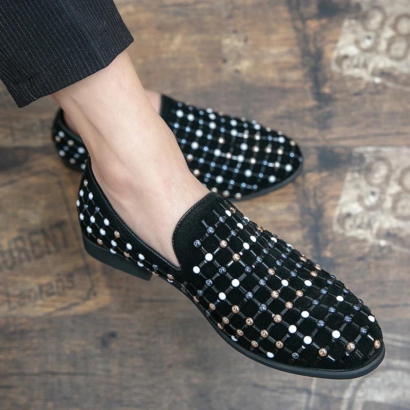 

2025 Black Rhinestone Men Dress Shoes Noble Velvet Crystal Luxury Moccasins Mens Loafers Office Business Party Man casual Shoes 38