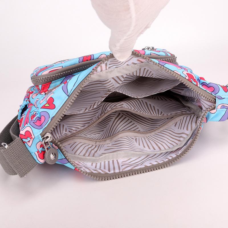 Casual and Lightweight Printed Nylon Medium Mother Bag Women's Bag, New Nylon Women's Shoulder Messenger Bag Cloth Bag Bag