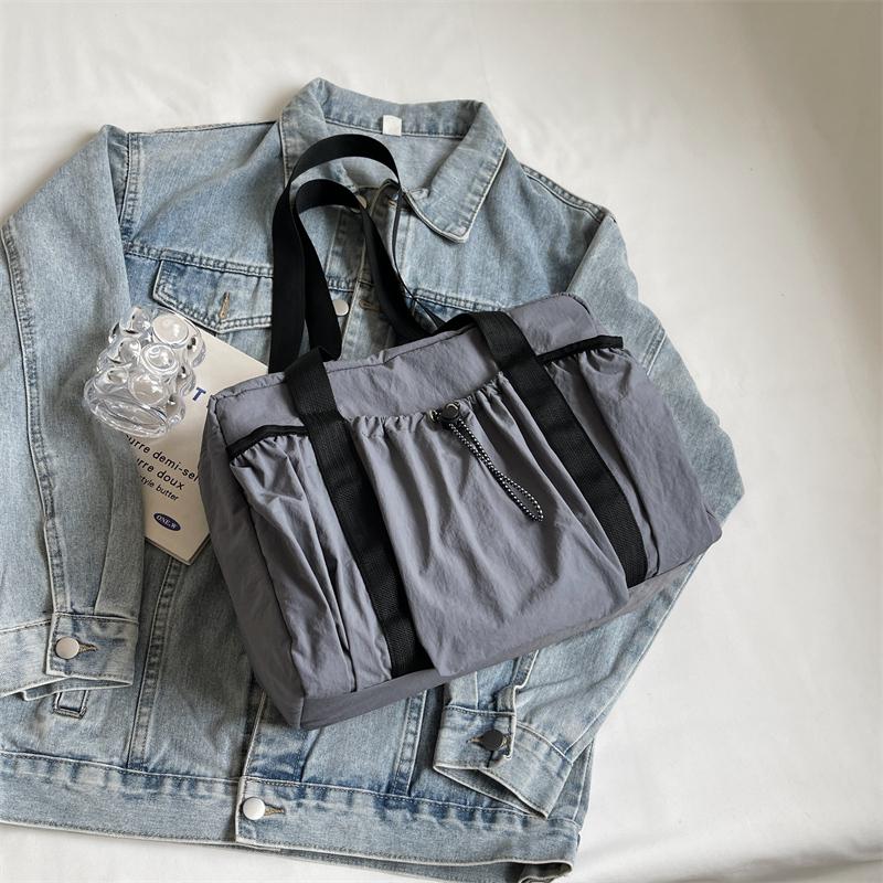 Lightweight Large Capacity Travel Bag Women's Shoulder Bag Solid Color Crossbody Bag