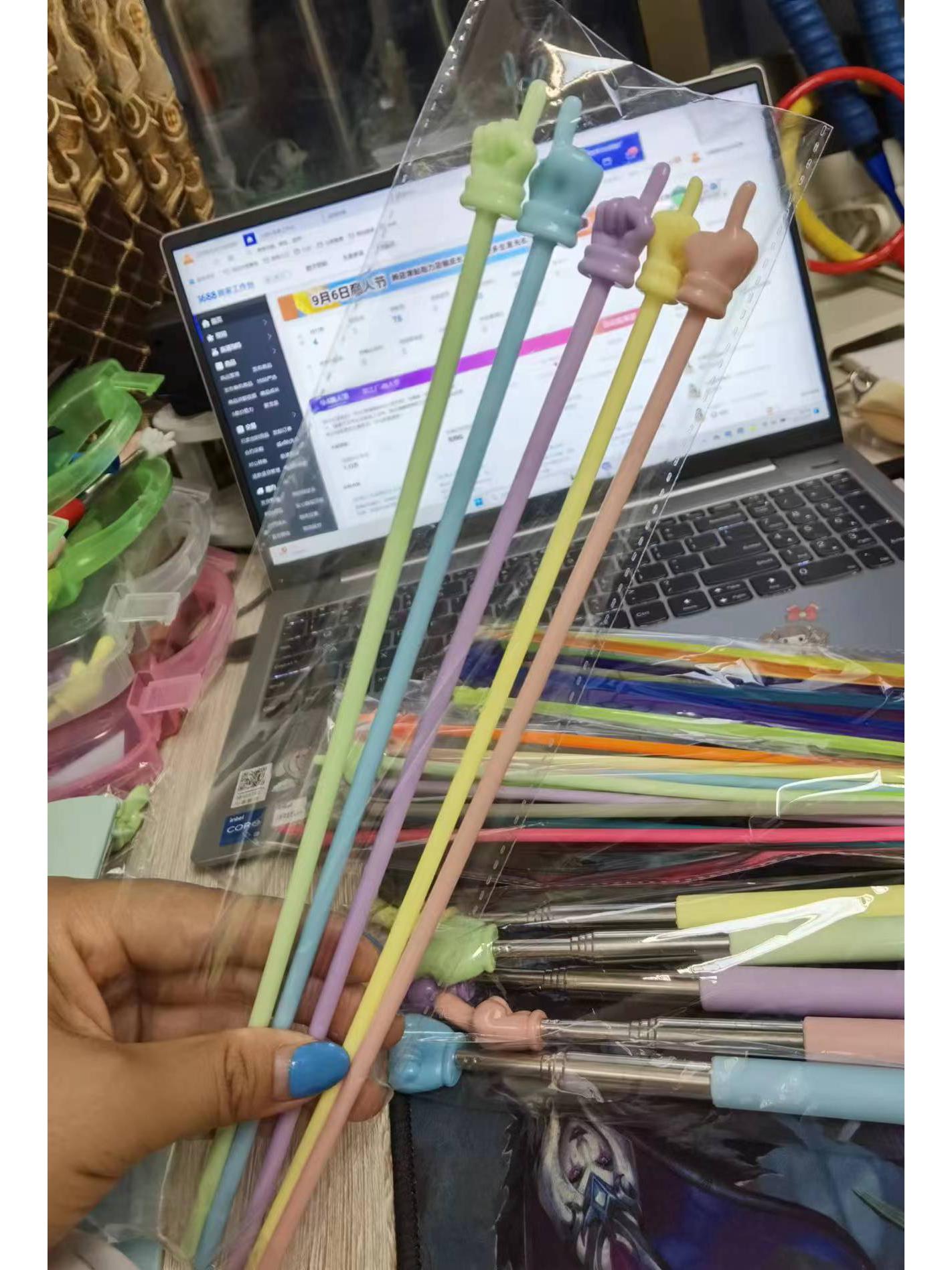 

Улучшенная 68-сантиметровая выдвижная указка для обучения детей