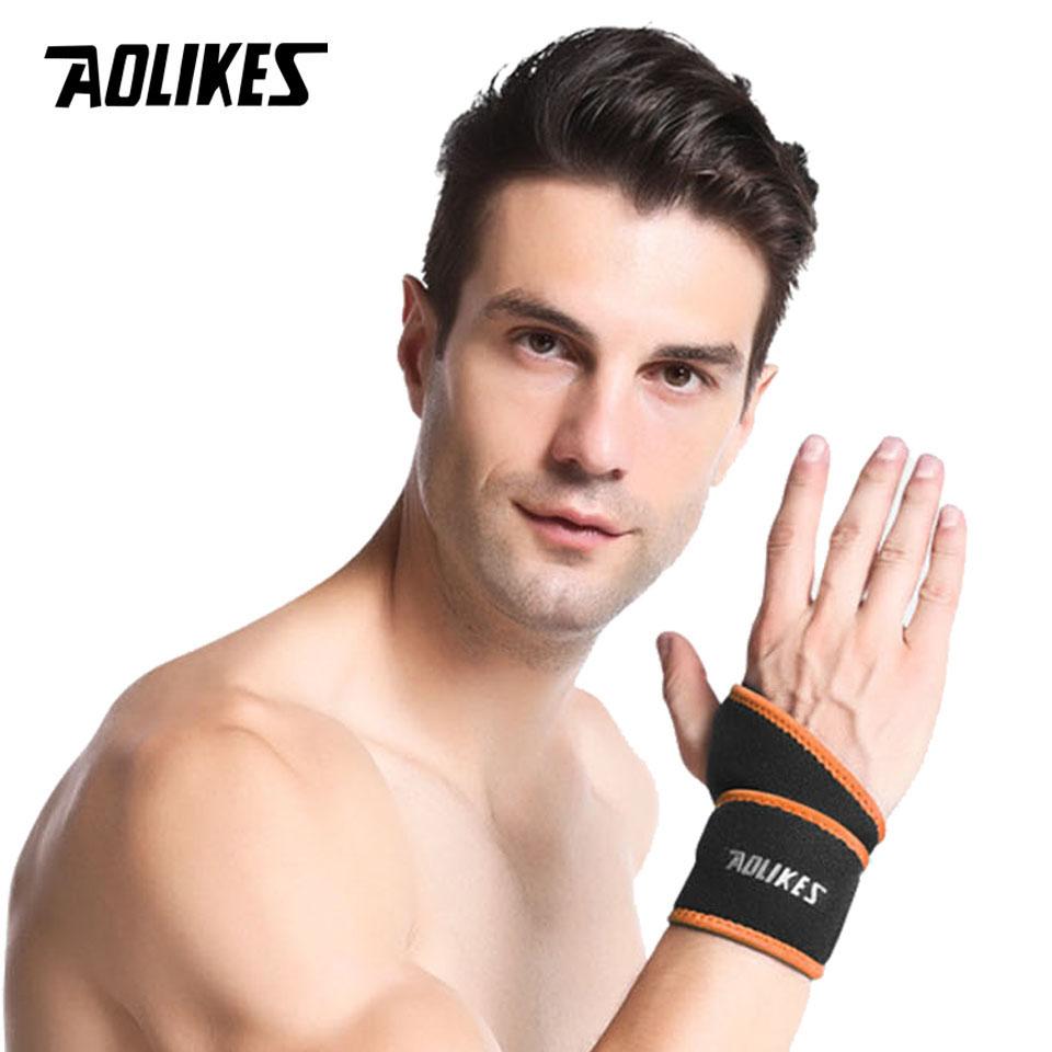 Aolikes 1Pcs Wrist Brace For Relieve Wrist Pain From Carpal Tunnel,Adjustable Wrist Wraps Wrist Support For Weightlifting,Tennis