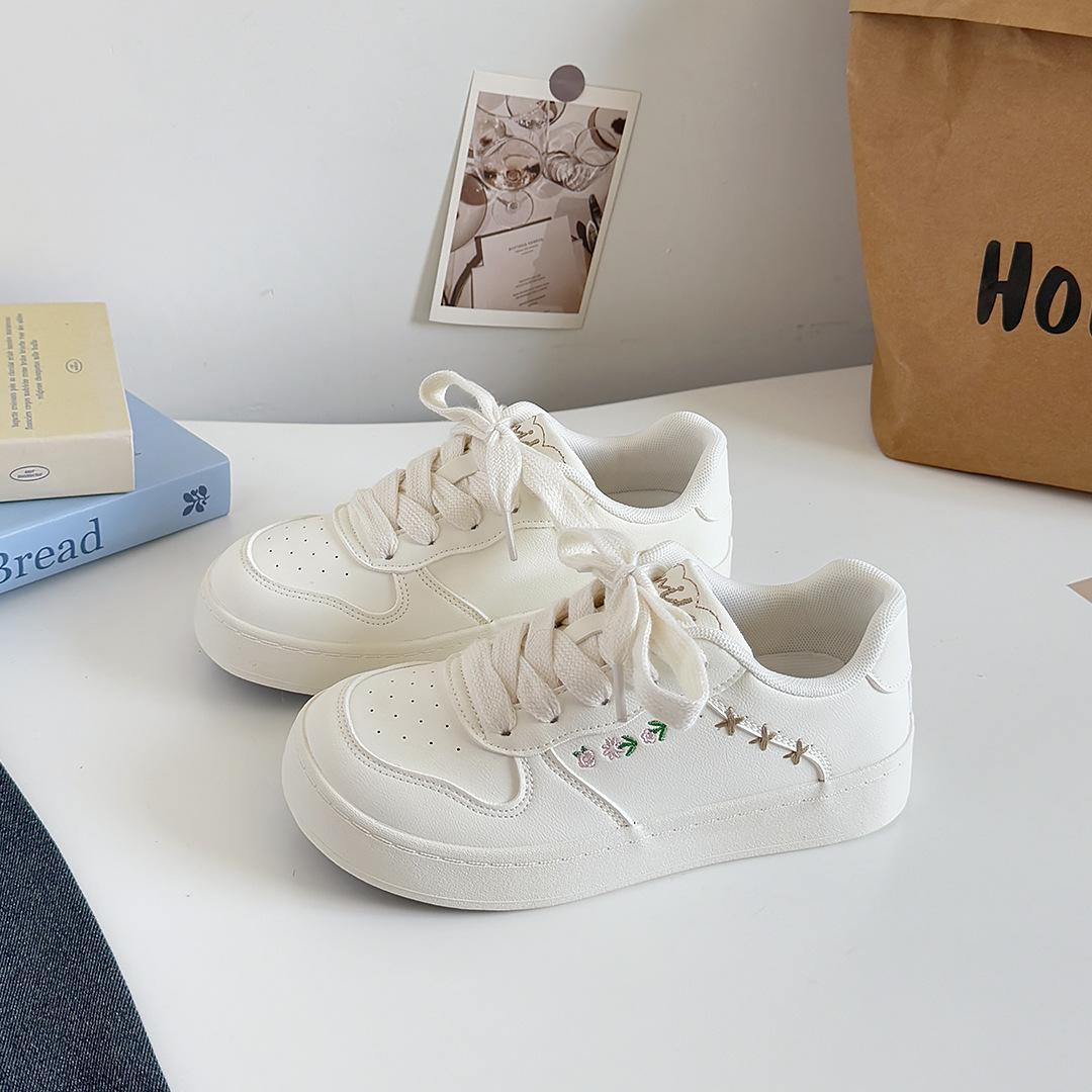 

Fashion Women s White Sneakers 2025 Spring Autumn New Lightweight Breathable Outdoor Casual Shoes Flower Lace Up Comfortable Board Shoes 35 белый