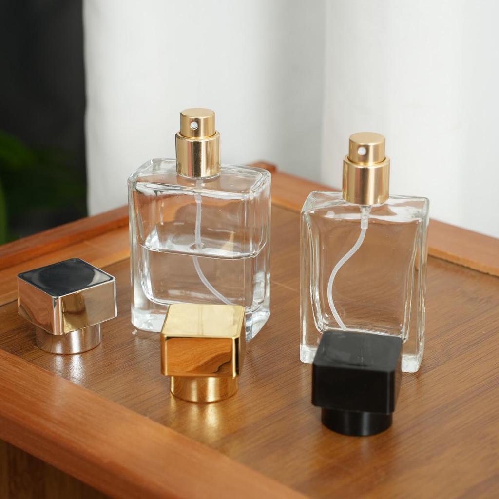 30ml/50ml Square Glass Perfume Bottle with Screw Cap and UV Spray