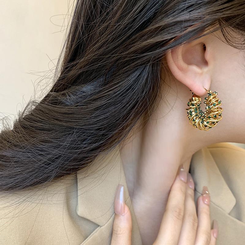 European and American Style Hollow Woven Twist Earrings Emerald Zircon Winding Shape Round Ear Buckle Retro Niche Earrings