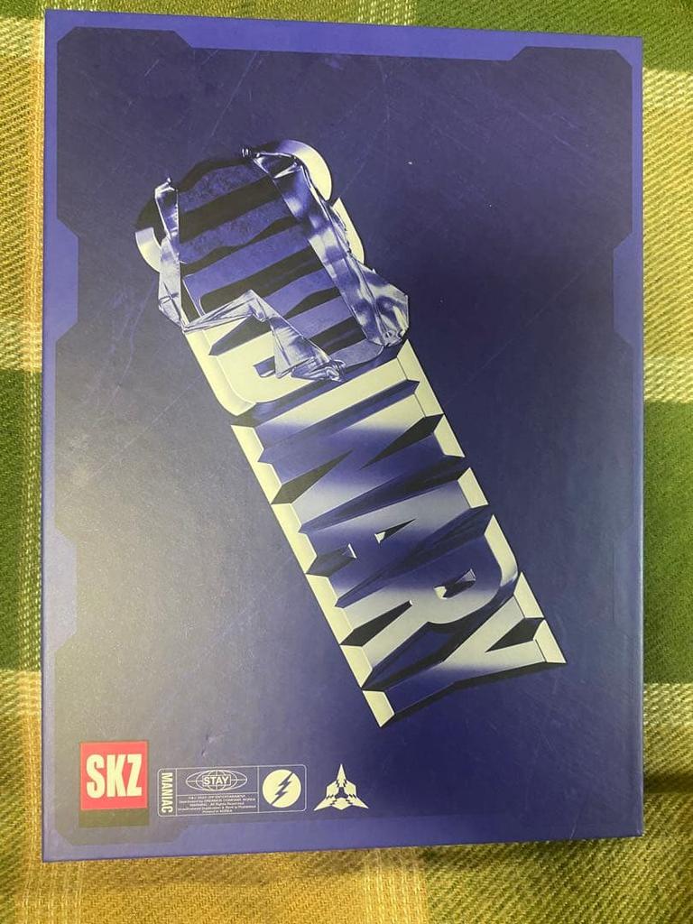 [USED] Stray KidsODDINARY SCANNING Ver. (with Bonus)