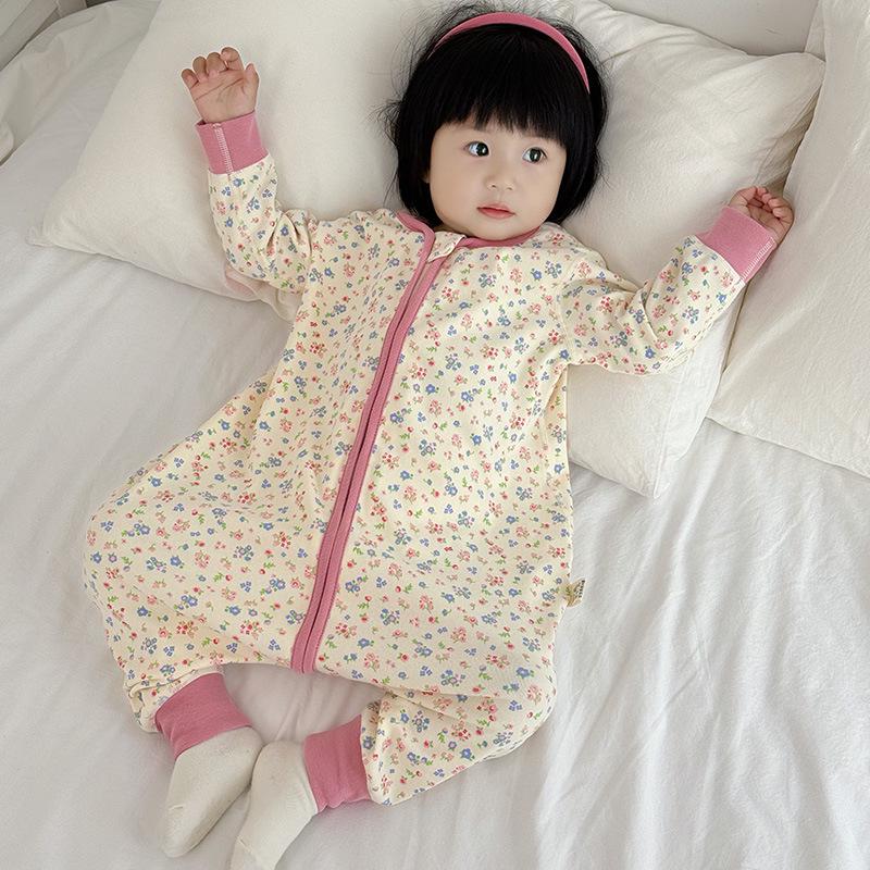 

Cozy Cotton Baby Sleeping Bag - Split Leg, Boneless, Anti-Kick Quilt for Autumn/Winter For height 80 cm