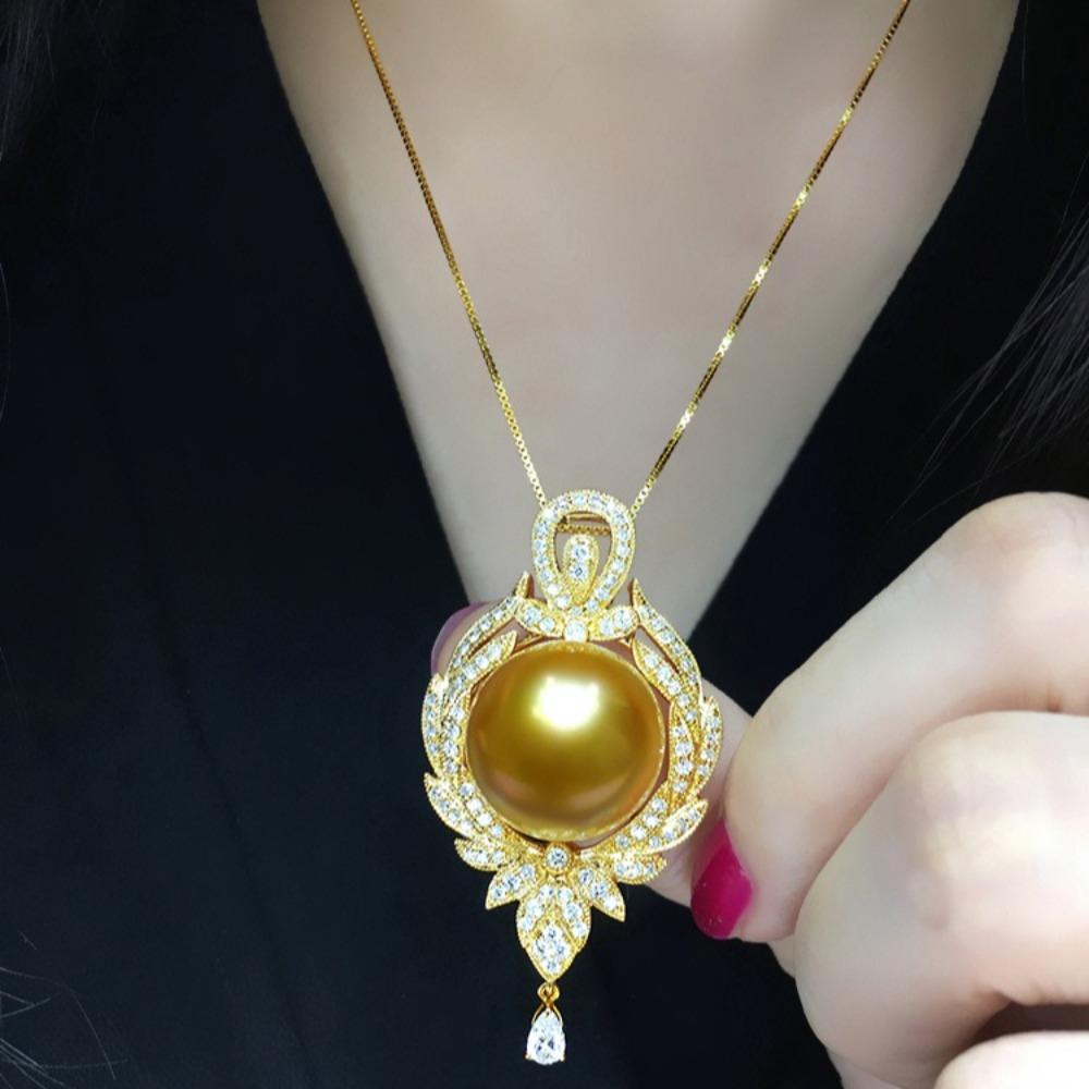 

Luxury High End Jewelry Imitation South Sea Pearl Pendant Exquisite Full Set Synthetic Shell Pearl Necklace for Women