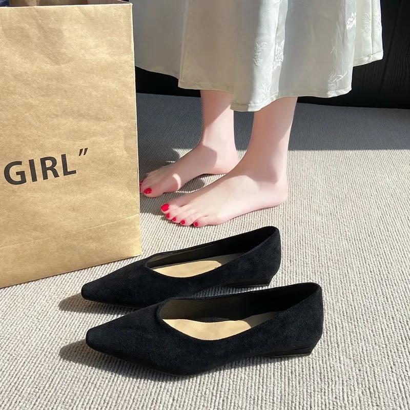

Модная Элегантная Женская Обувь 2025 Горячая Распродажа Женские Туфли-лодочки на Плоской Подошве Модные Повседневные Балетки Женские Сексуальные С Острым Носком Однотонные Плоские Низкий Каблук 40 чёрный