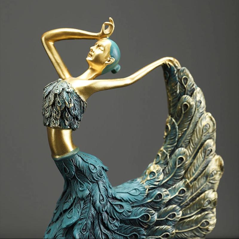 Abstrakte Tanzender Pfau Harzfigur – Elegantes Wohnzimmer Heimdeko Ornament