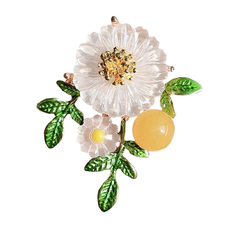 Daisy Flower Brooch Handmade Lapel Pin Jewelry for Jackets Backpack Scarf Hats Clothing Accessories Elegant Accessory