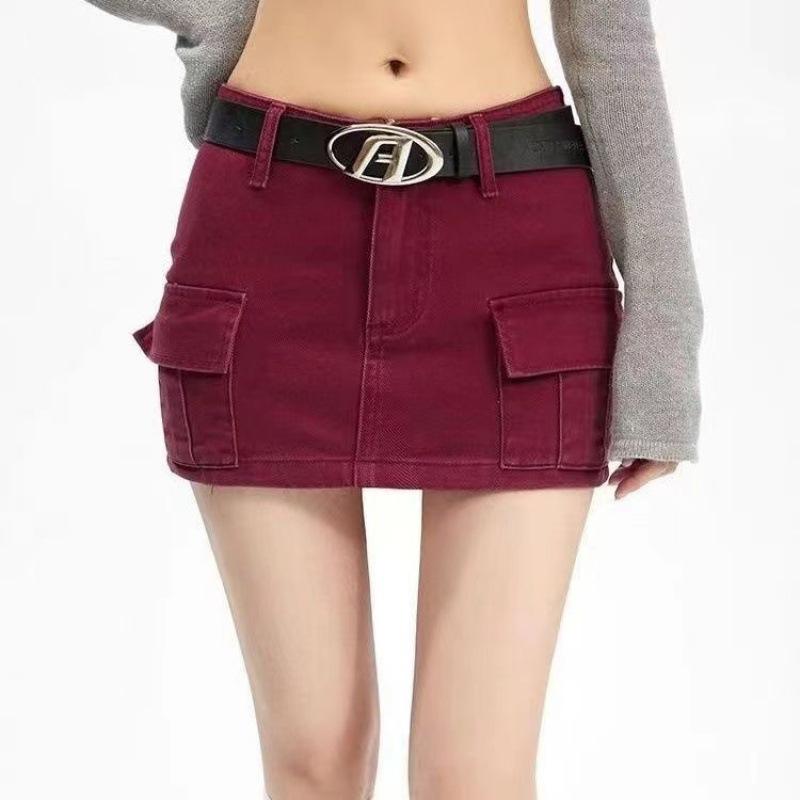 A Stylish Letter Belt For Fashion Forward Men And Women Essential Accessory Outfits For
