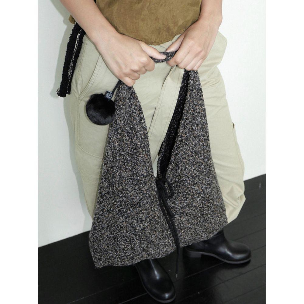 For Fur Key Ring_Medium_Black