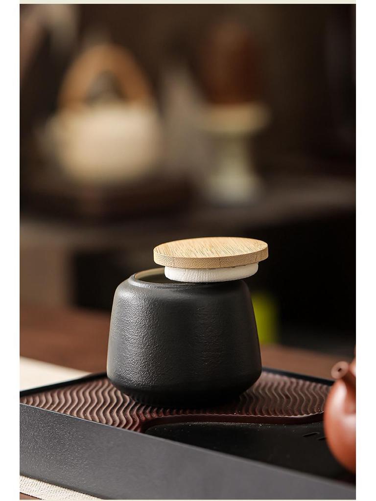 Exquisite Glazed Ceramic Tea Storage Jar: Moisture-Proof Pottery for Green, White, and Pu-erh Teas