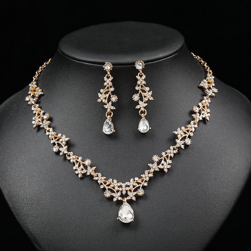 

Korean Style Bridal Necklace & Earrings Set - Teardrop Pendant, Versatile Clavicle Chain золотий