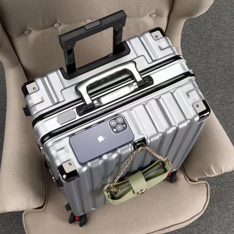 

HC Aluminum Frame Suitcase